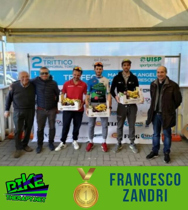 🥇Grande vittoria del nostro Francesco Zandri a Lido di Fermo 🚴🏻‍♀️ Super prestazione dell'ex pro che ha tagliato per primo il traguardo della seconda Tappa del Trittico Memorial Giancarlo Tordini Trofeo Mauro De Angelis, organizzato dall’ASD Amici del Ciclismo P.S.Giorgio sotto l’egida della Uisp Regionale Marche Ciclismo.

Complimenti 👏 a Francesco e un grande ringraziamento 🙏 a tutti i nostri sponsor che ci sostengono!

#biketherapypergola #ciclismo